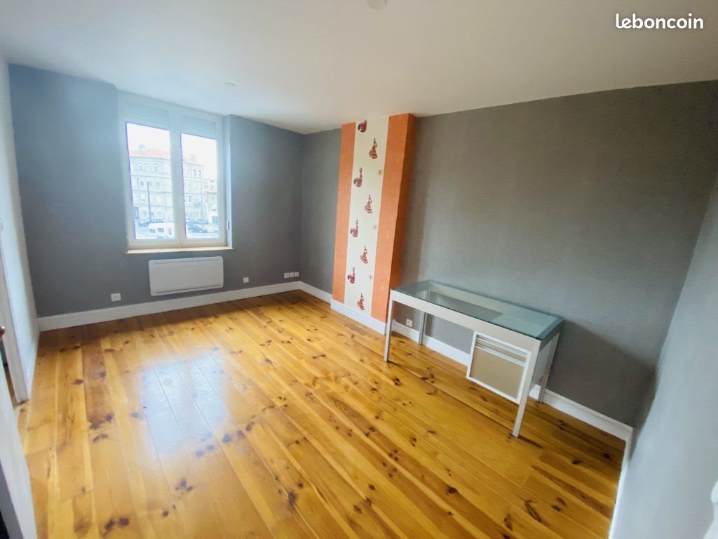 Appartement à louer, 40m², Saint-Étienne