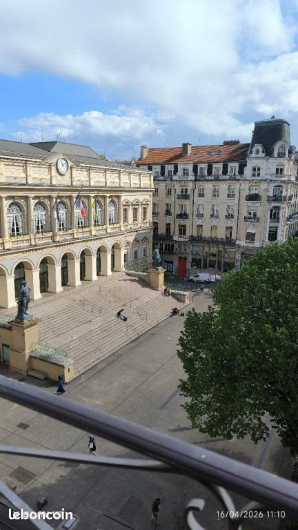 Appartement à louer, 197m², Saint-Étienne