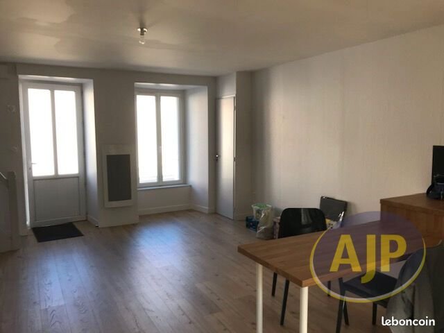 Maison à louer, 57m², Cugand