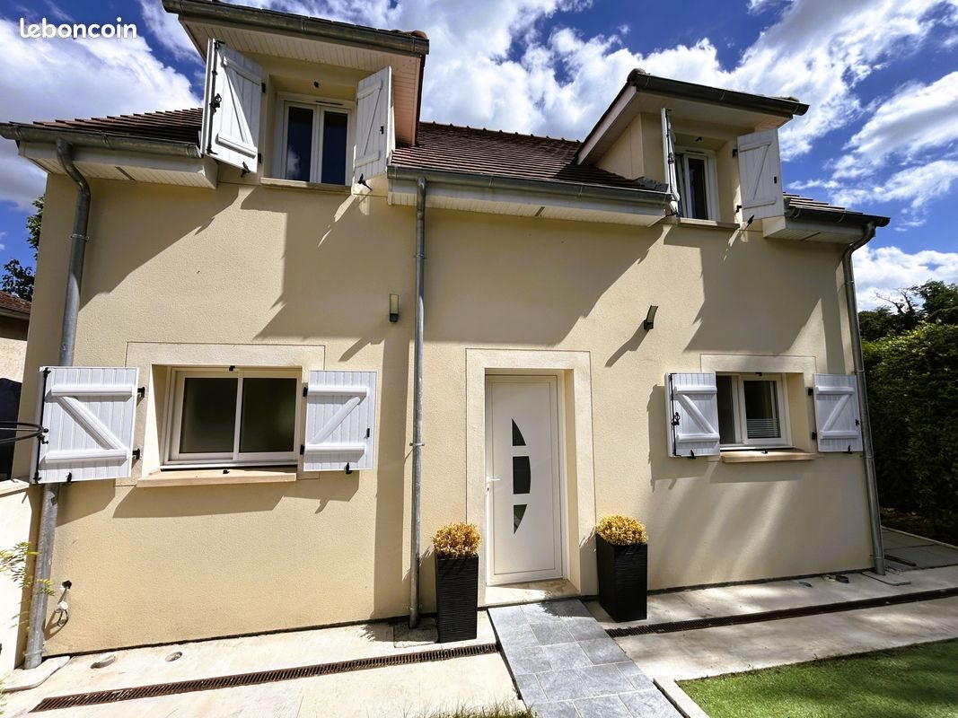 Maison à vendre, 135m², Pont-Sainte-Maxence