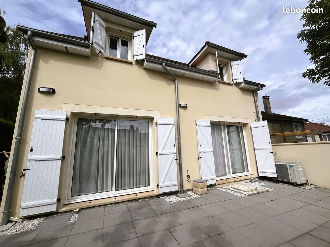 Maison à vendre, 135m², Pont-Sainte-Maxence