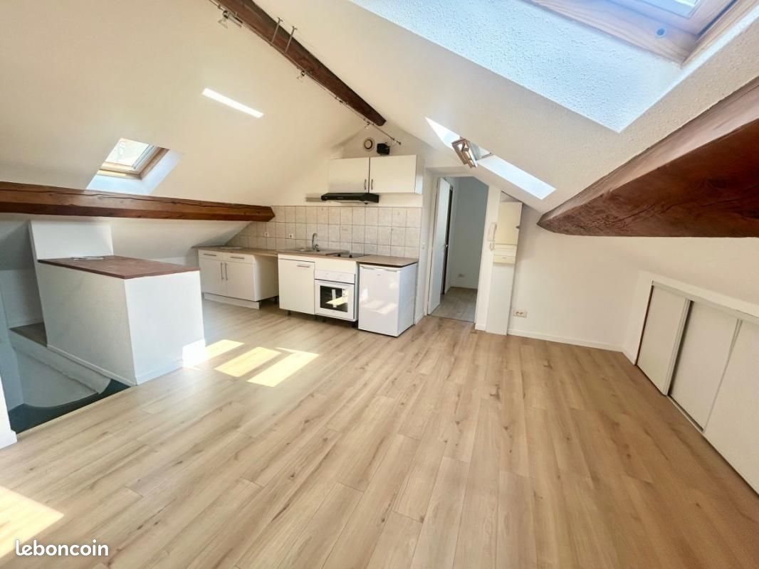 Appartement à louer, 28m², Châtel-Guyon