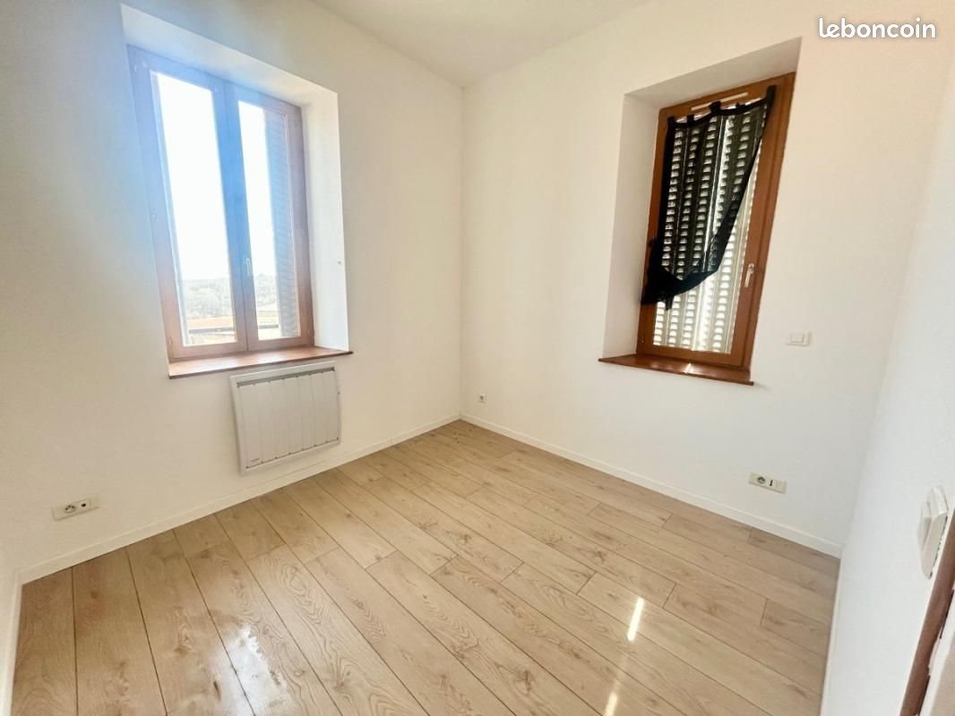 Appartement à louer, 28m², Châtel-Guyon