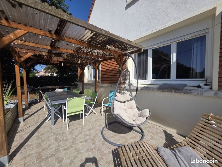Maison à vendre, 177m², Saint-Georges-de-Mons