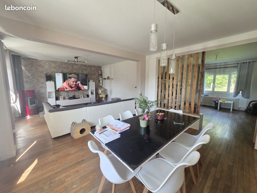 Maison à vendre, 177m², Saint-Georges-de-Mons