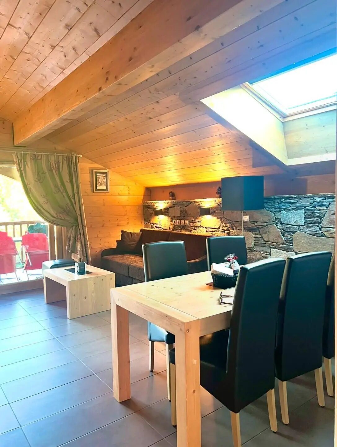 Appartement à vendre, 79m², Arâches-la-Frasse (Les Carroz d'Arâches)