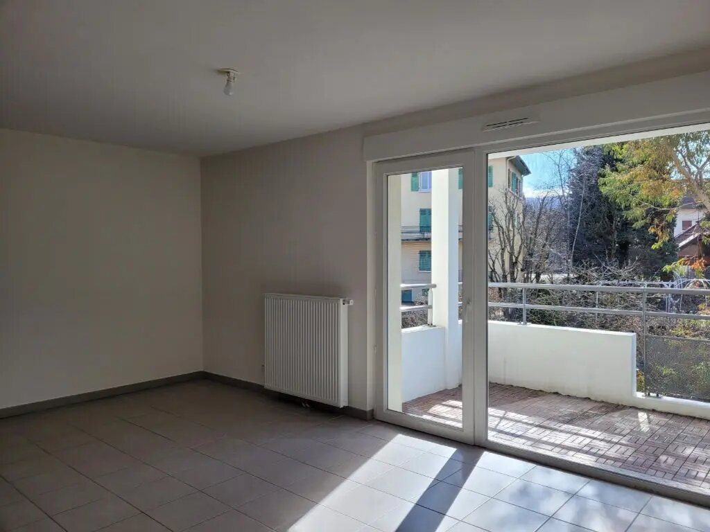Appartement à louer, 64m², Valleiry