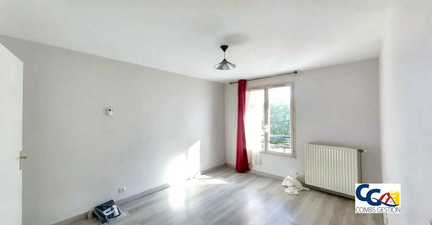 Appartement à louer, 24m², Combs-la-Ville