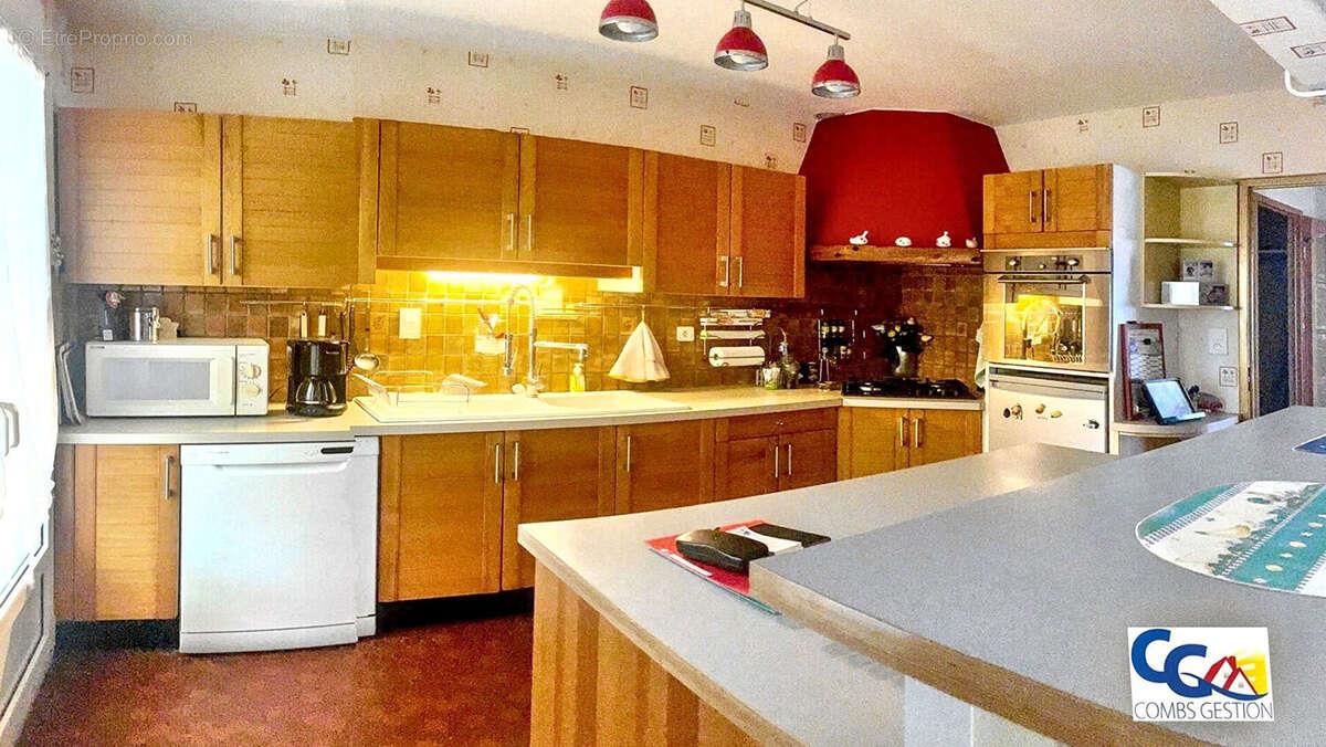 Maison à vendre, 102m², Combs-la-Ville