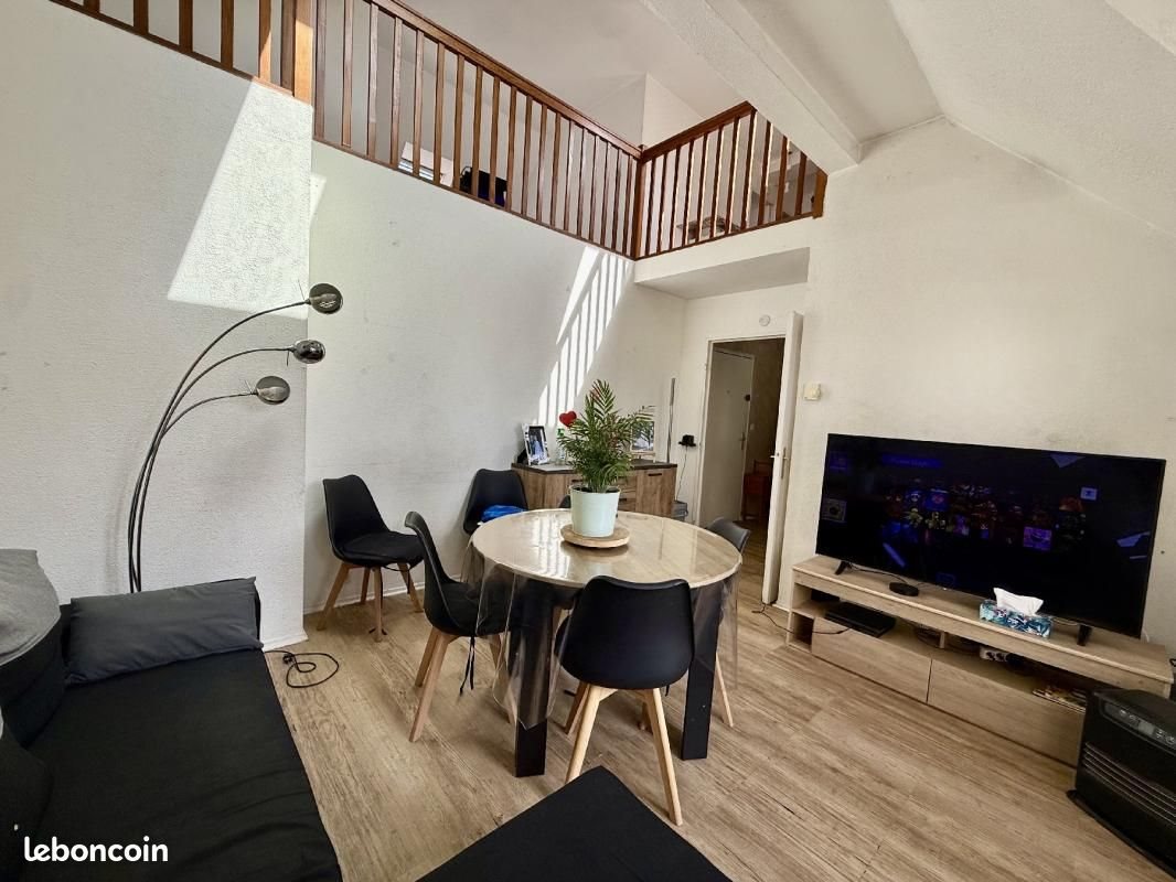 Appartement à vendre, 66m², Saint-Thibault-des-Vignes
