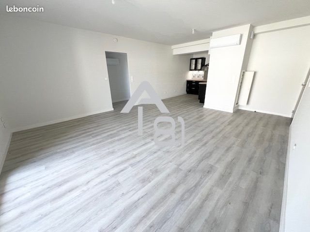 Appartement à louer, 69m², Albi