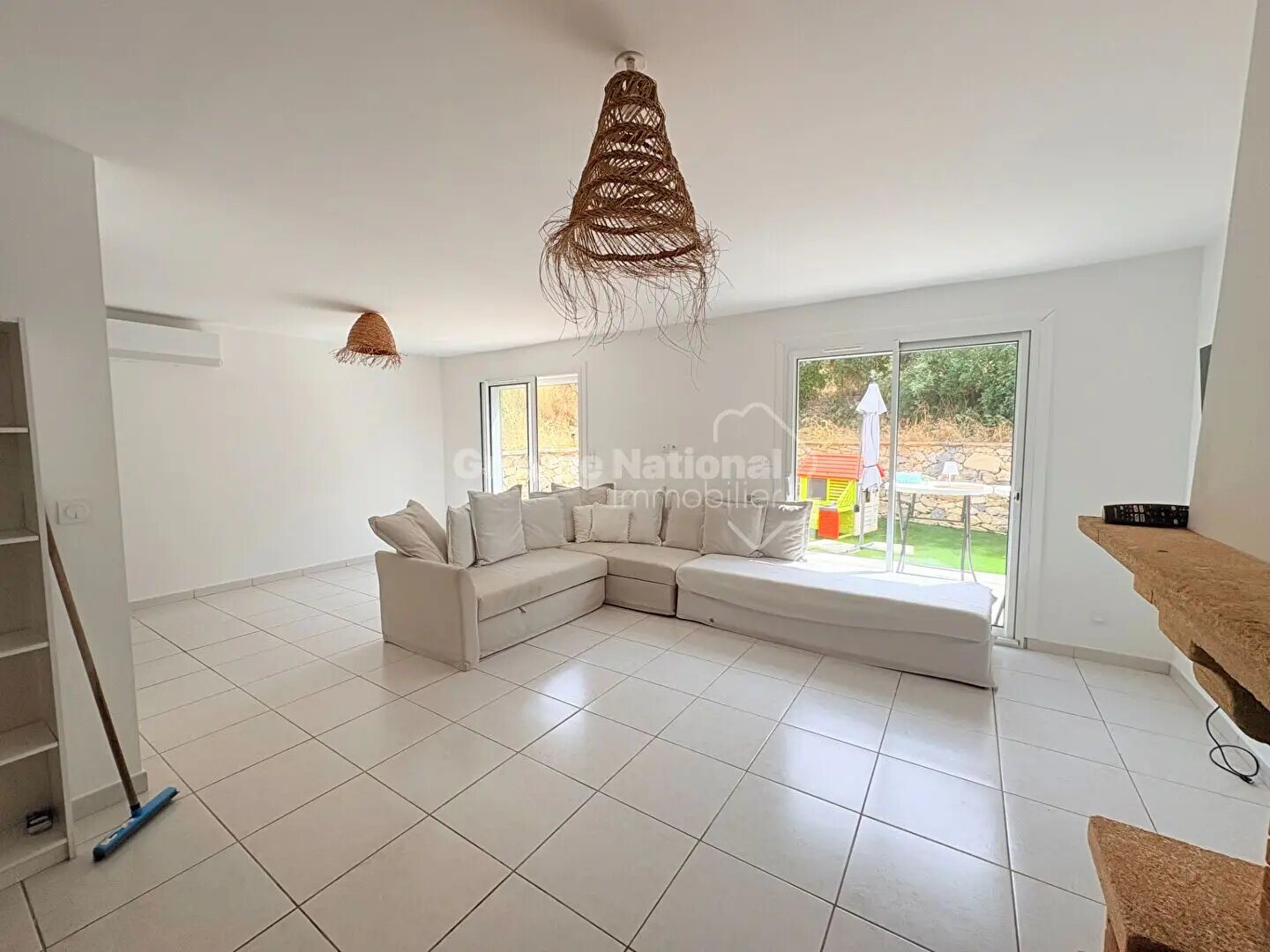 Maison à louer, 100m², Le Revest-les-Eaux