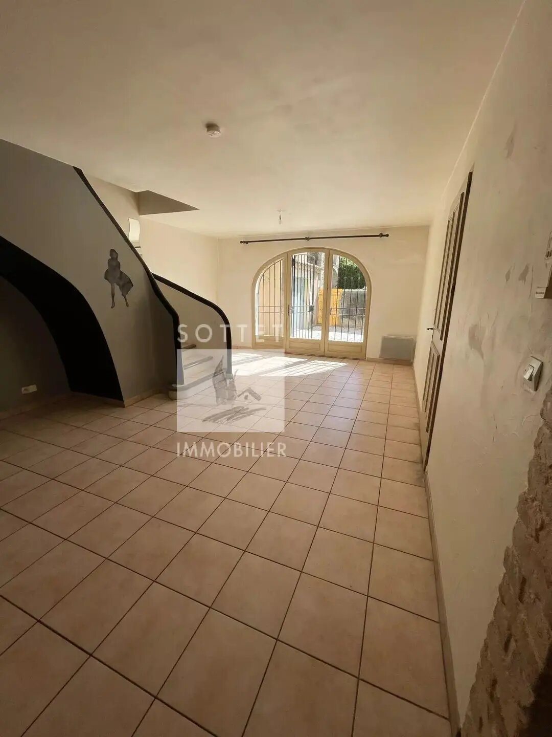 Maison à louer, 91m², Bollène