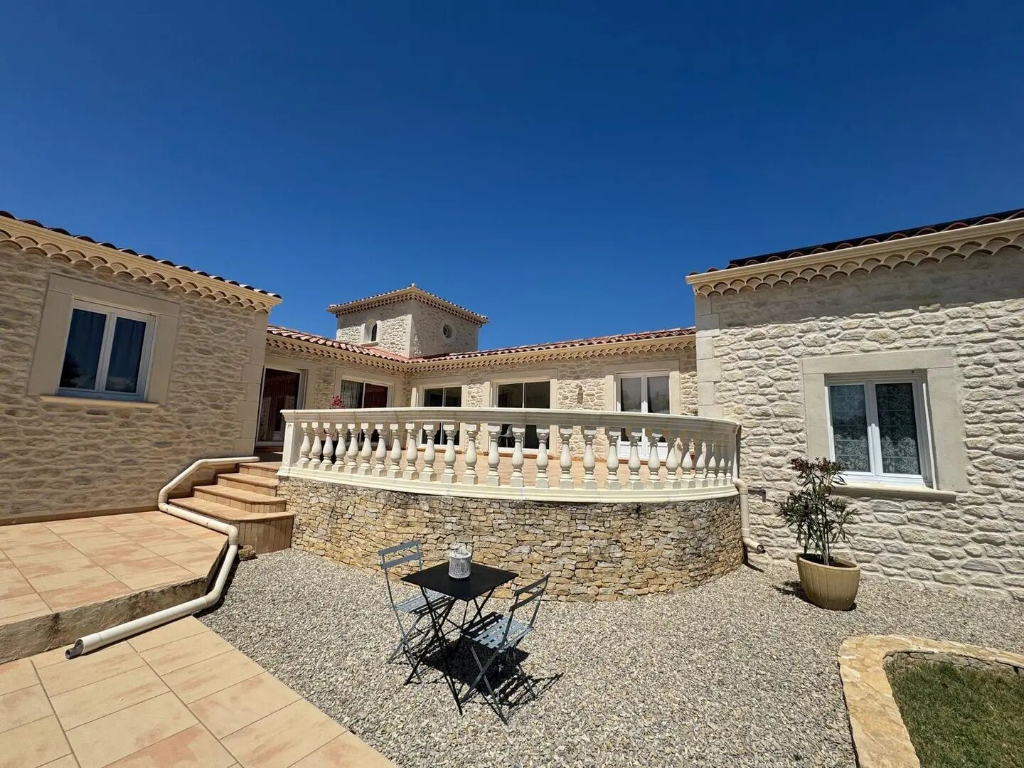 Maison à vendre, 120m², Sainte-Cécile-les-Vignes