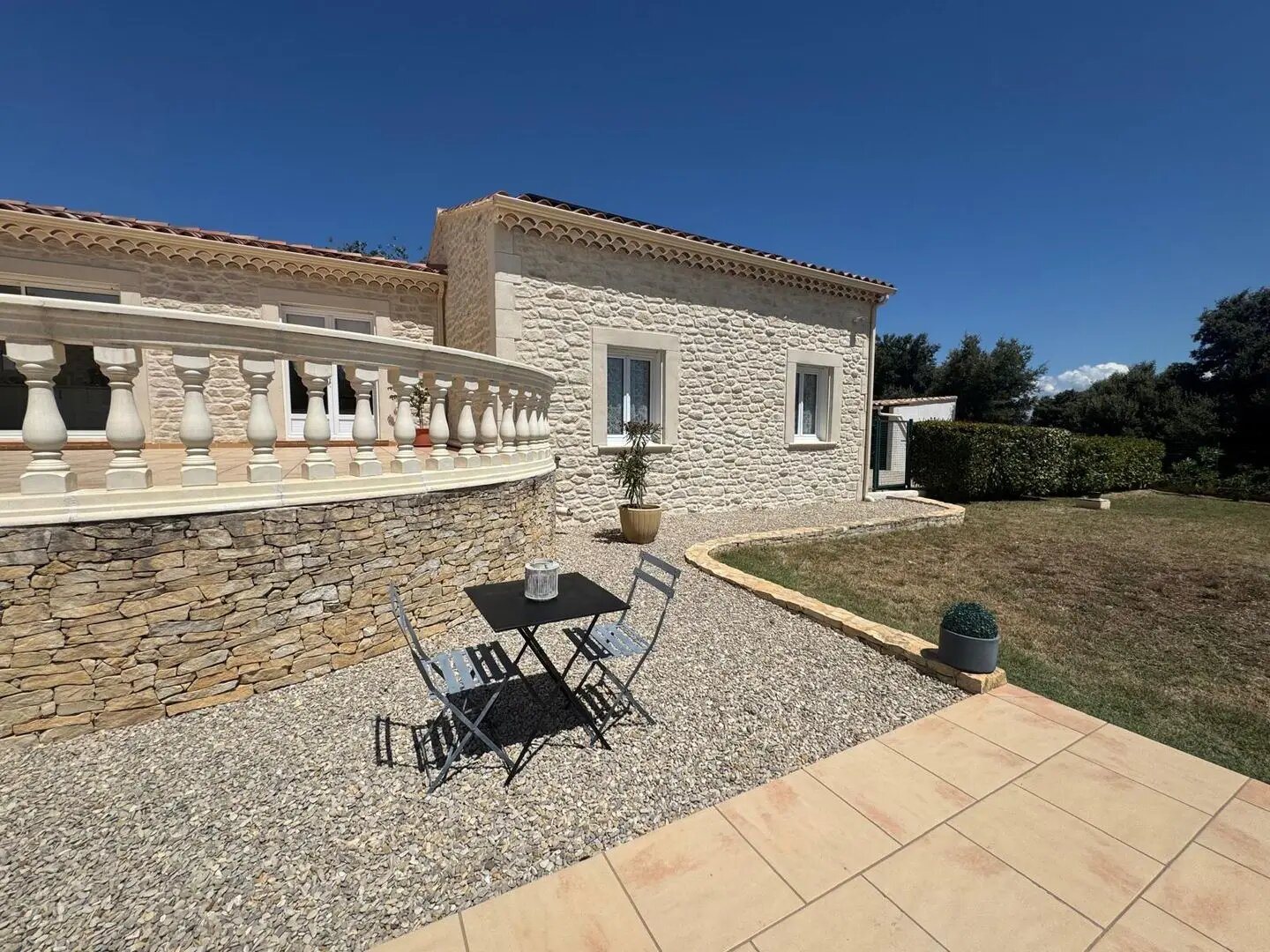 Maison à vendre, 120m², Sainte-Cécile-les-Vignes