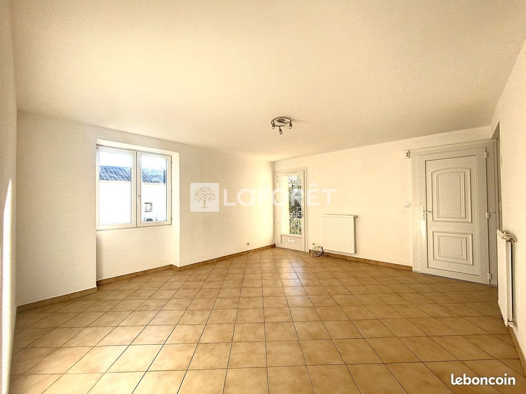 Appartement à louer, 59m², Orange