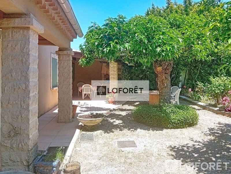 Maison à vendre, 170m², Sainte-Cécile-les-Vignes
