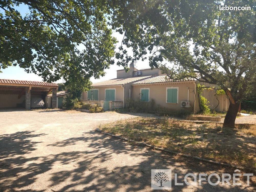 Maison à vendre, 170m², Sainte-Cécile-les-Vignes
