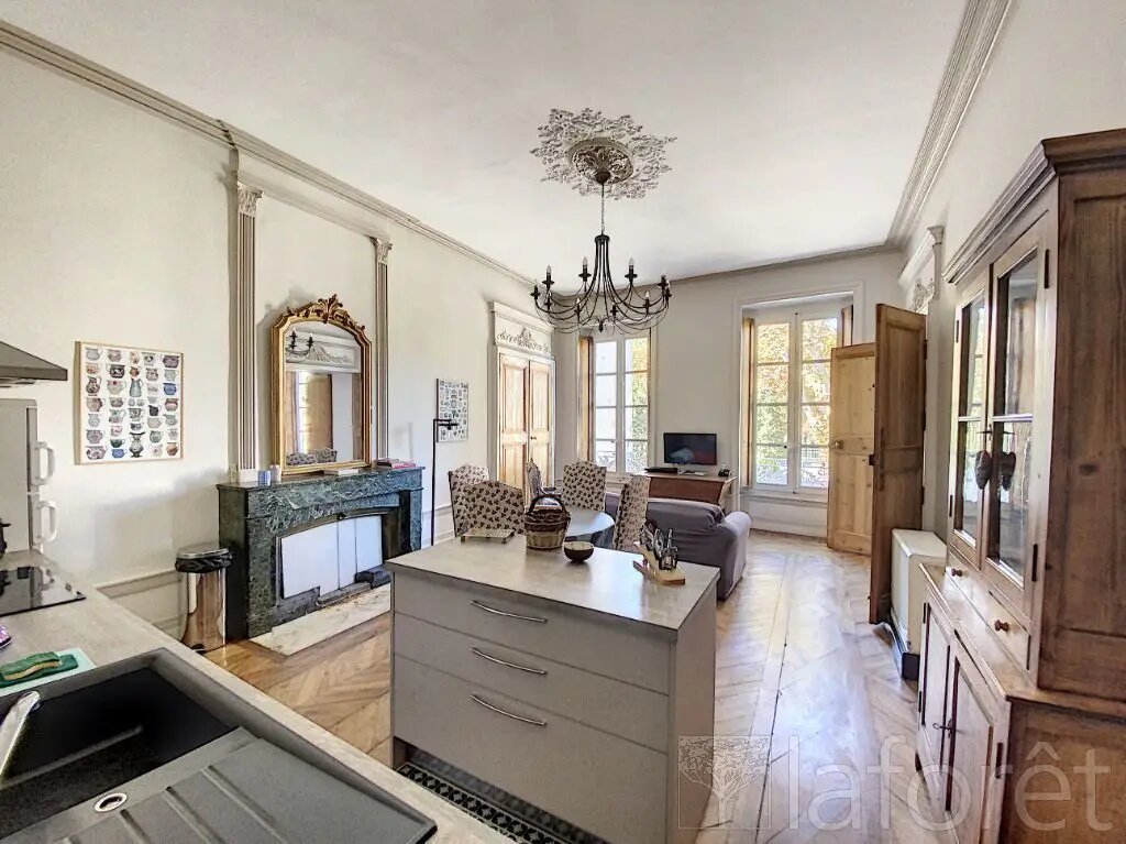 Appartement à louer, 60m², Orange