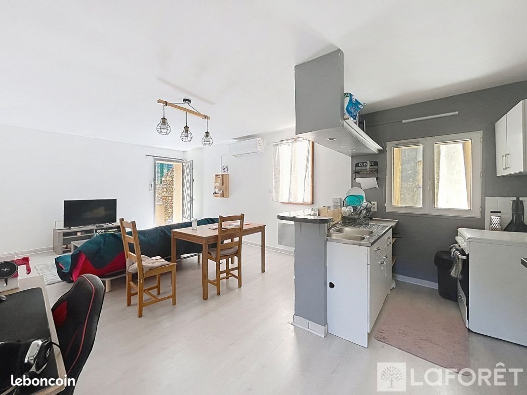 Appartement à louer, 61m², Mornas