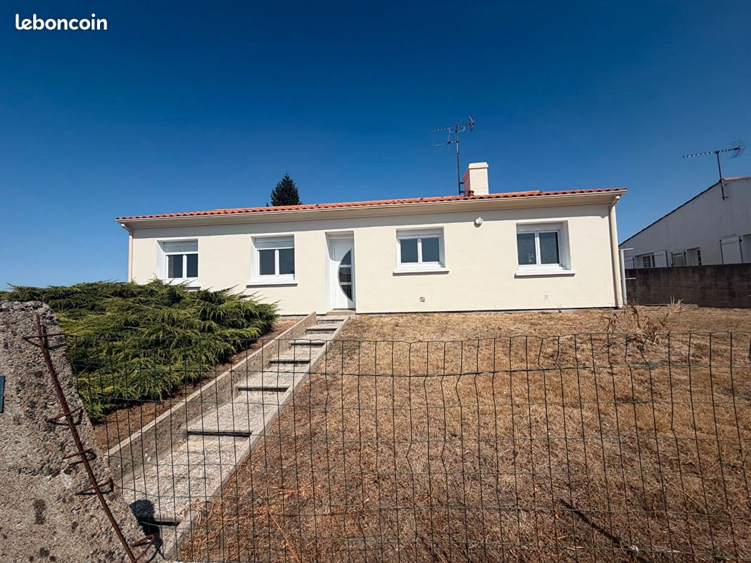Maison à louer, 91m², Legé