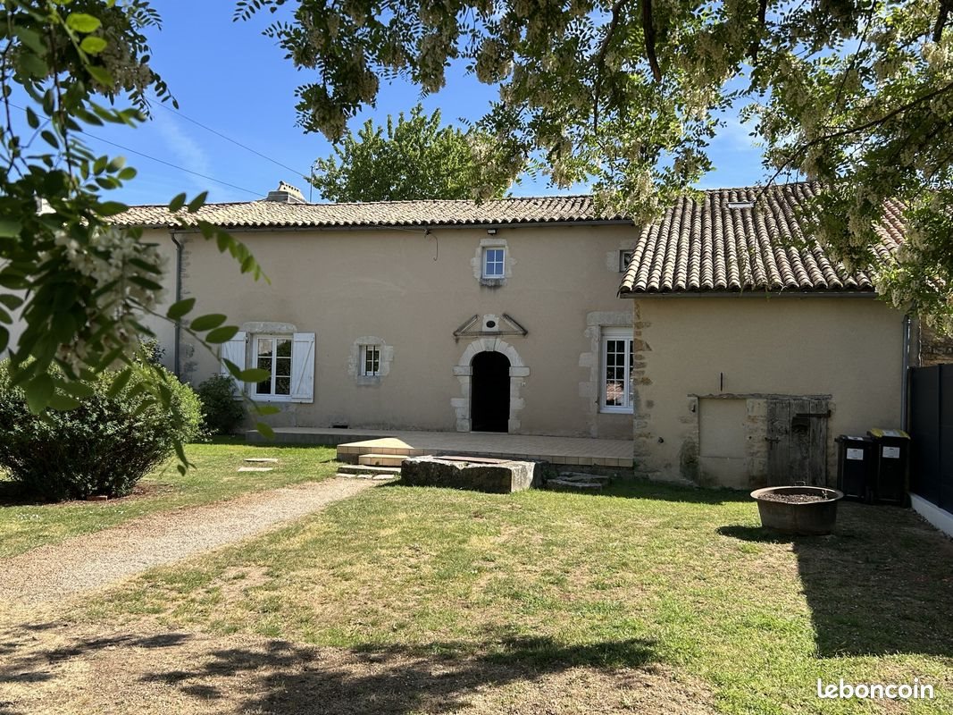 Maison à vendre, 173m², Valence-en-Poitou