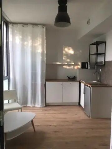 Appartement à louer, 20m², Evry