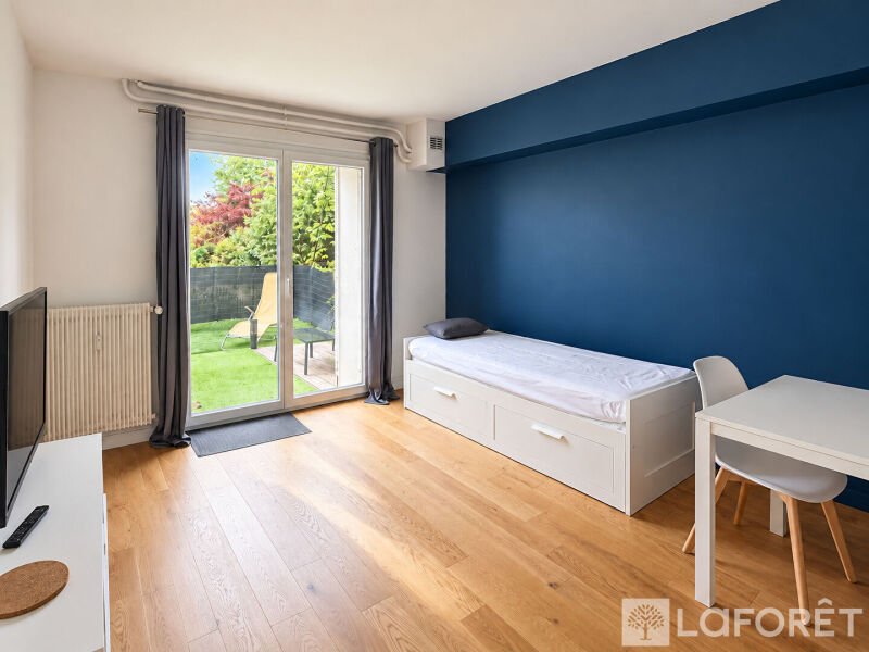 Appartement à louer, 23m², Sèvres