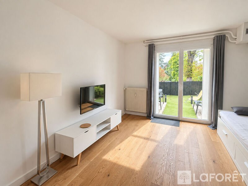 Appartement à louer, 23m², Sèvres