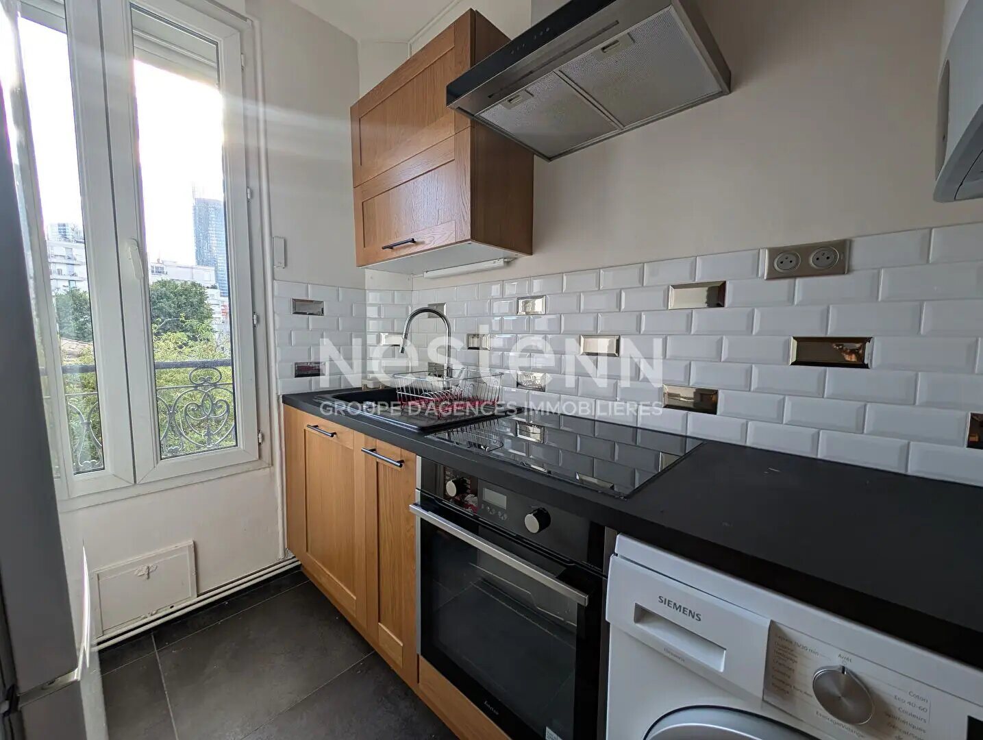 Appartement à louer, 47m², Courbevoie