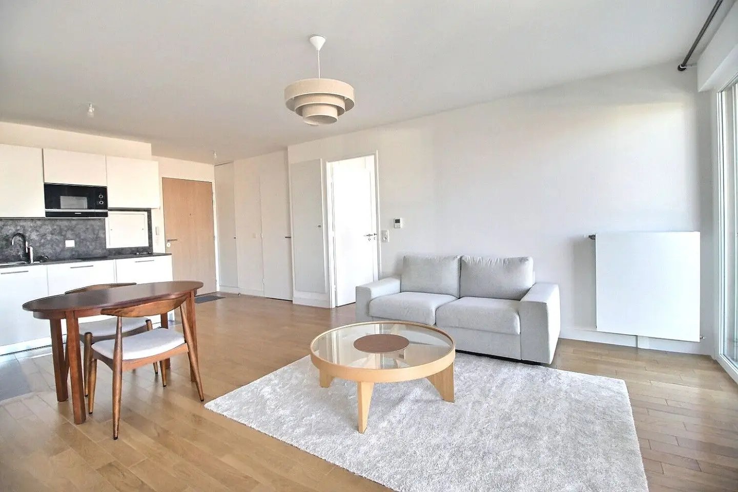 Appartement à louer, 46m², Courbevoie