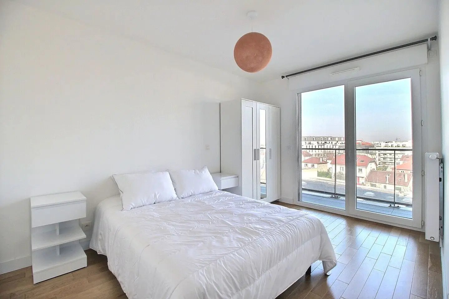 Appartement à louer, 46m², Courbevoie