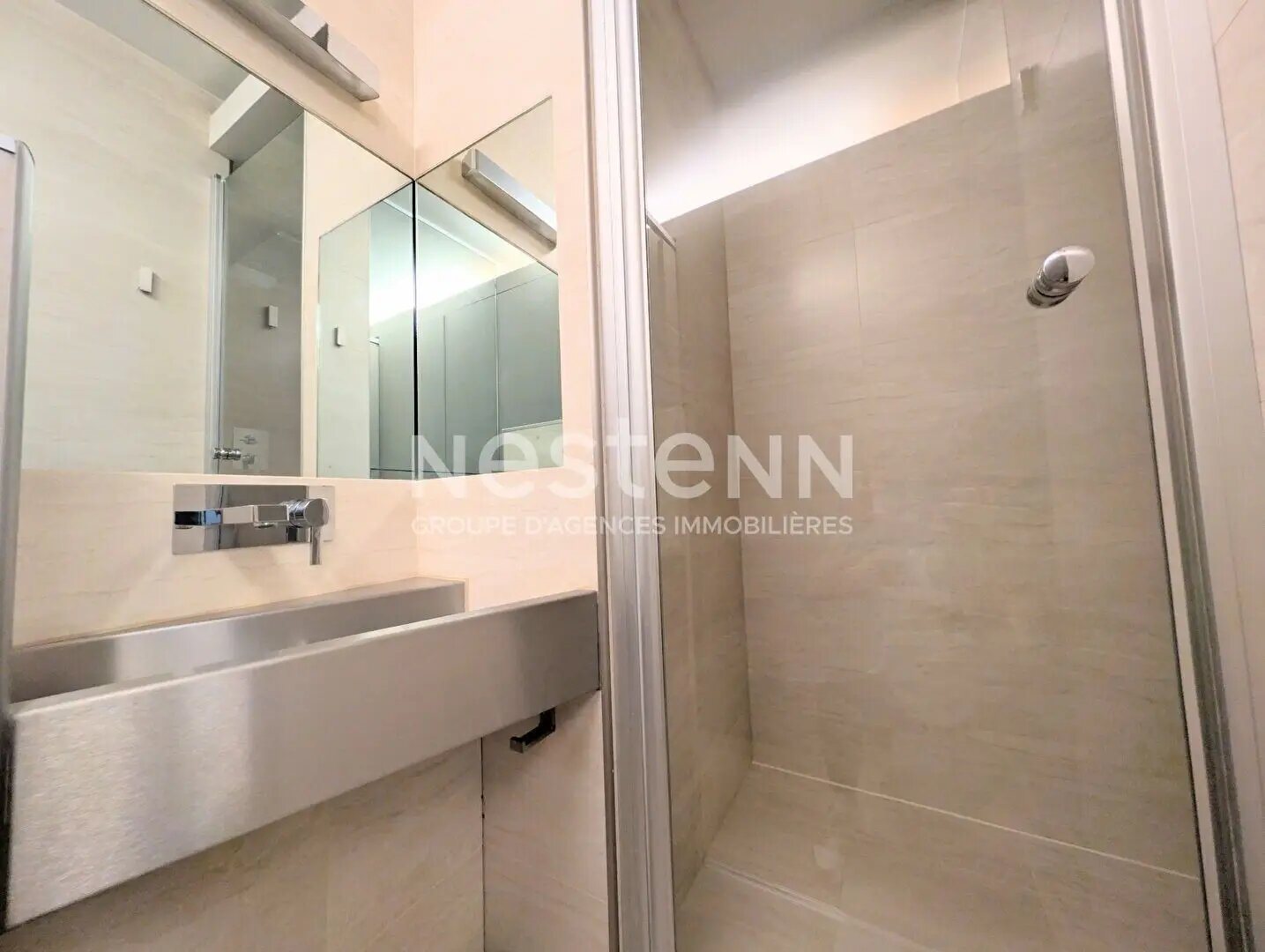 Appartement à louer, 41m², Courbevoie