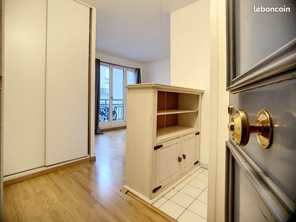 Appartement à louer, 19m², Saint-Maurice