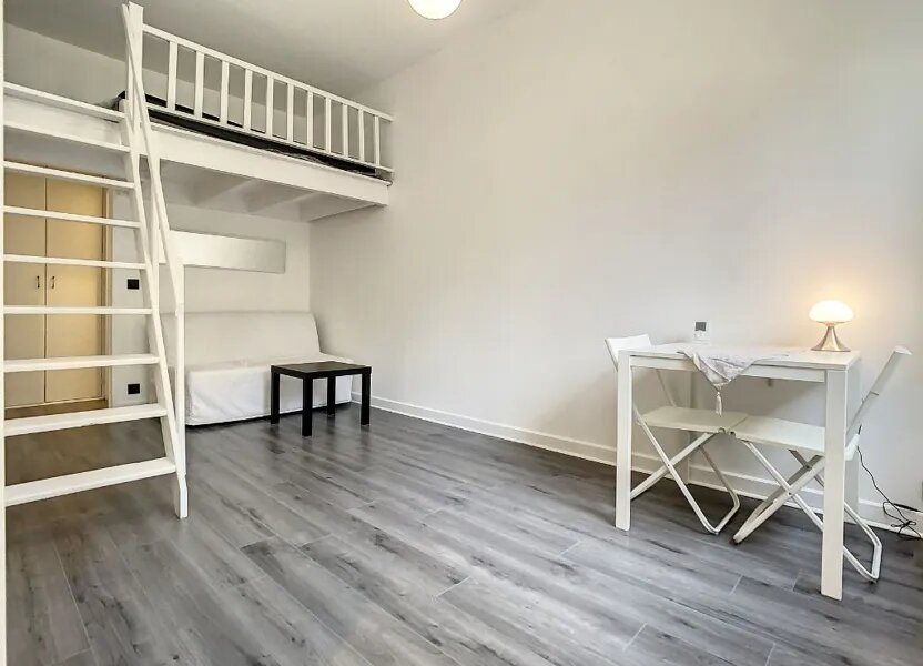 Appartement à louer, 34m², Saint-Maurice