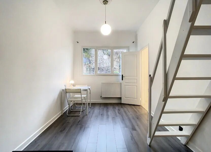 Appartement à louer, 34m², Saint-Maurice