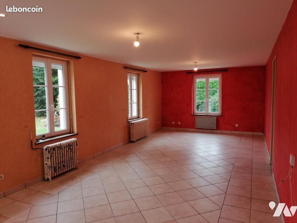 Maison à louer, 187m², Luneray