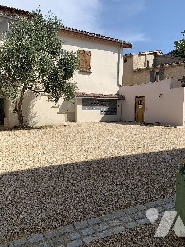 Appartement à louer, 47m², Millery