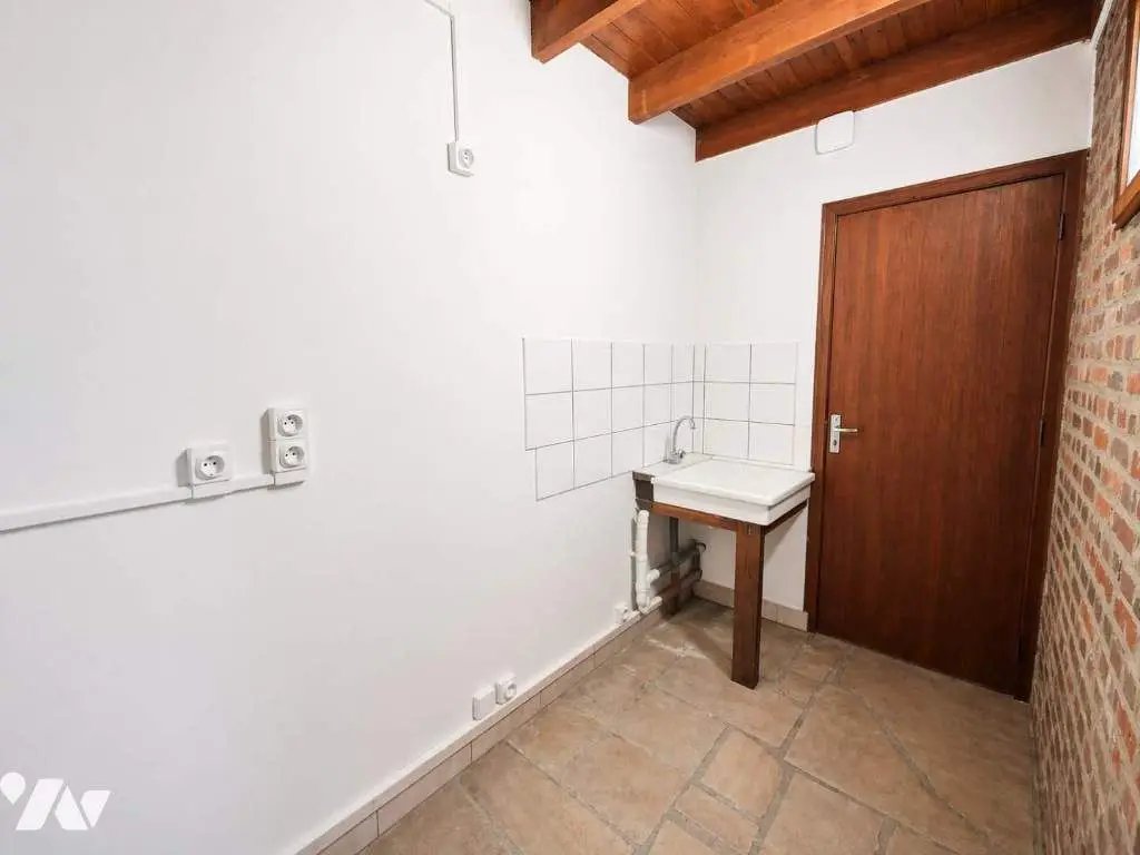 Maison à louer, 2m², Étreux