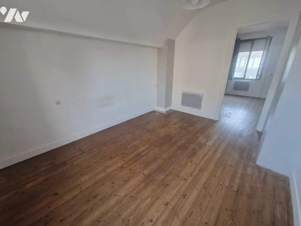 Maison à vendre, 3m², Saint-Quentin