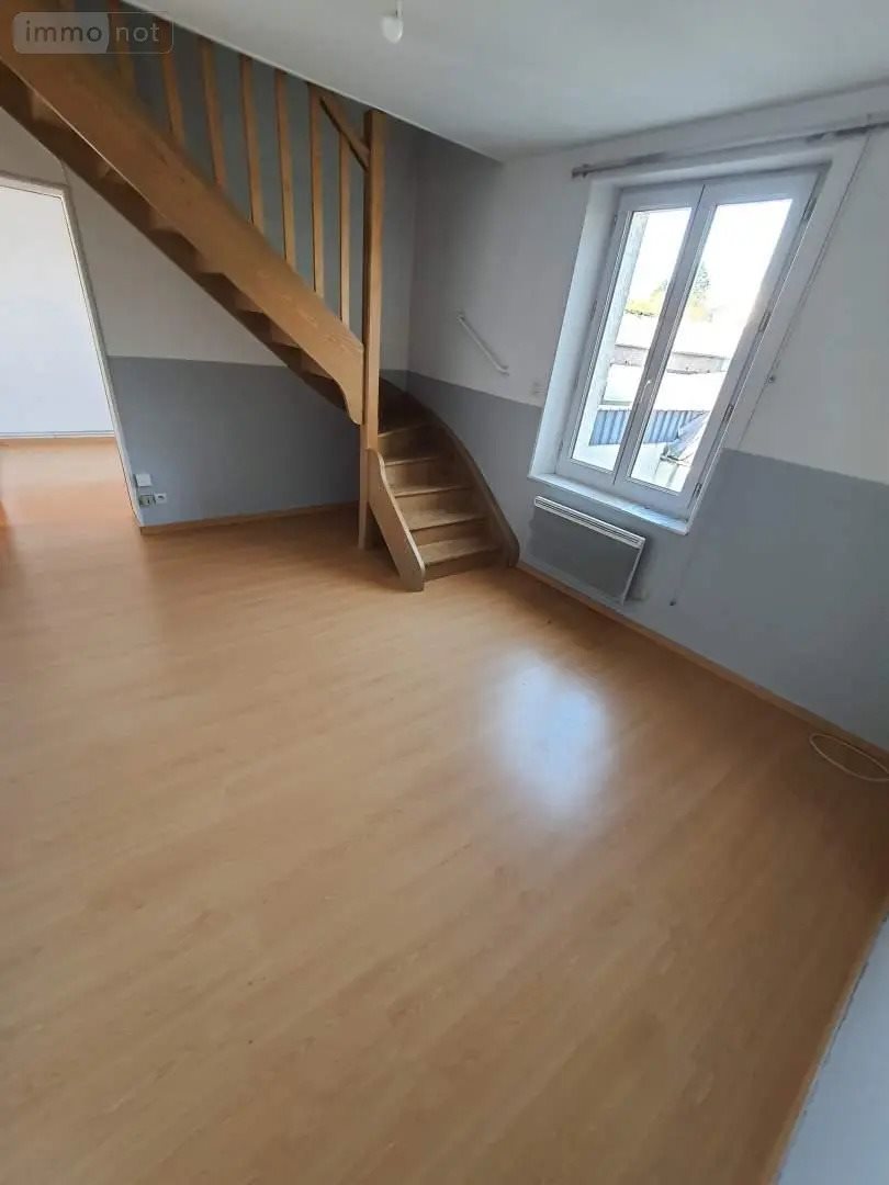 Appartement à louer, 46m², Etreux