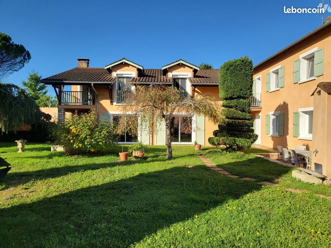 Maison à vendre, 332m², Toussieux