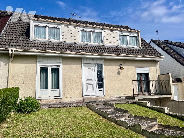 Maison à vendre, 121m², Saint-Quentin