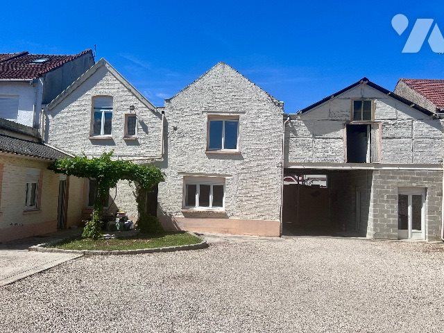 Maison à vendre, 147m², Saint-Quentin