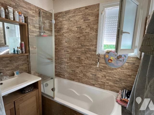 Maison à vendre, 65m², Montbizot