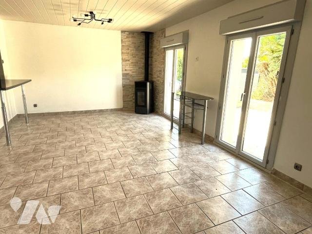 Maison à vendre, 88m², Montbizot