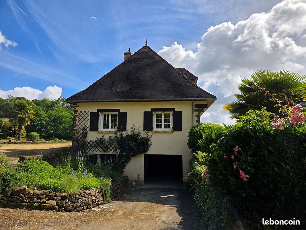 Maison à vendre, 140m², Sainte-Sabine-sur-Longève