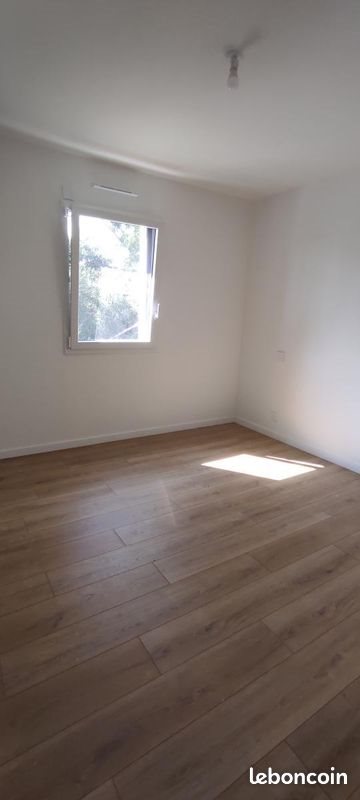 Maison à louer, 89m², Berric