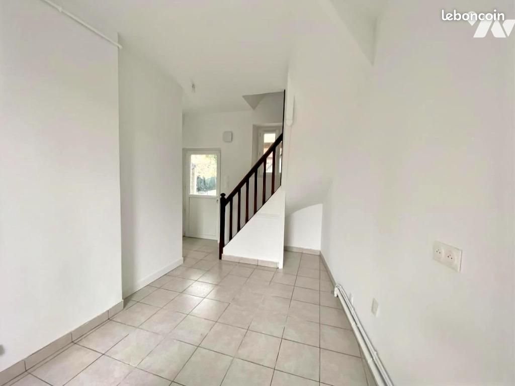 Maison à louer, 71m², Roye