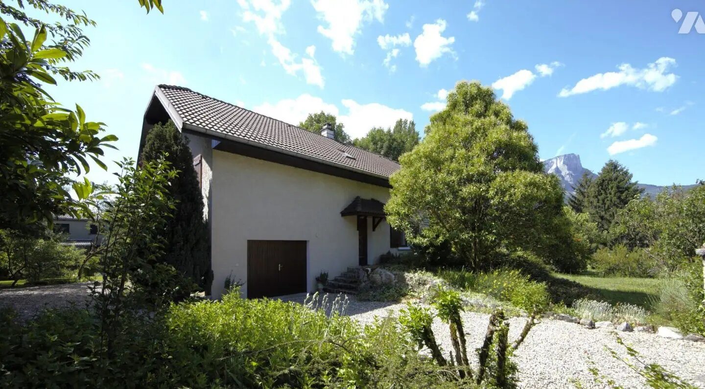 Maison à vendre, 109m², Porte-de-Savoie